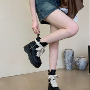 Black Chunky Sole Martin Boots for Women 2023 Autumn Retro Short Boots Height Increasing