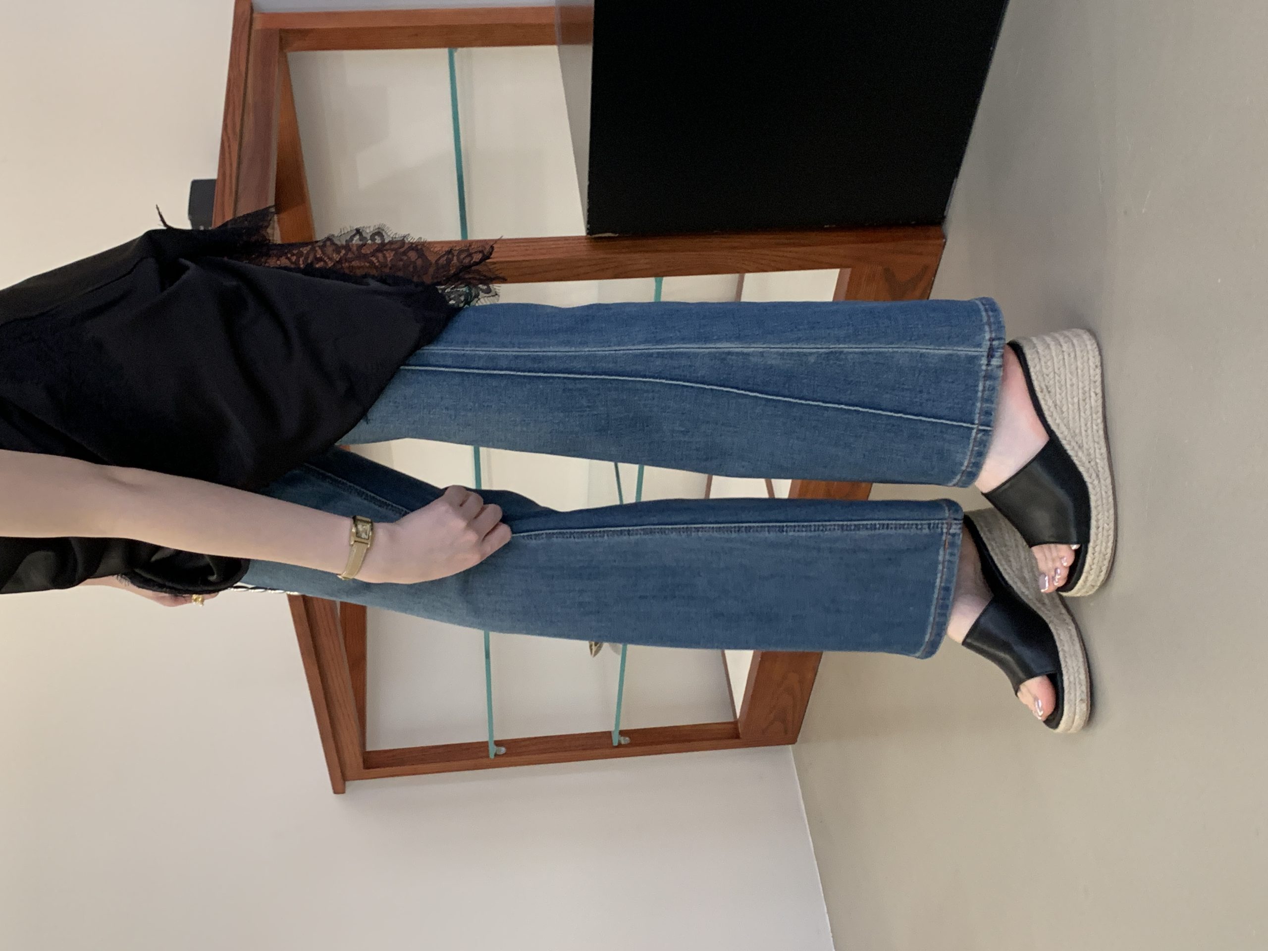 2026 Summer New Thick Sole Woven Straw One-Strap Wedge Slippers Women's Beach Sandals - Image 4