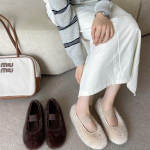 2025 New Flat Autumn Winter Furry Women's Shoes